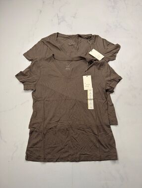a. new day V Neck T Shirt Brown Basic Essential Lot of 2 - Womens S